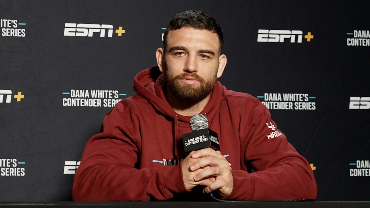 DWCS 85 signee Luke Fernandez proved oddsmakers correct in 15 seconds DWCS 85 signee Luke Fernandez proved oddsmakers correct in 15 seconds
