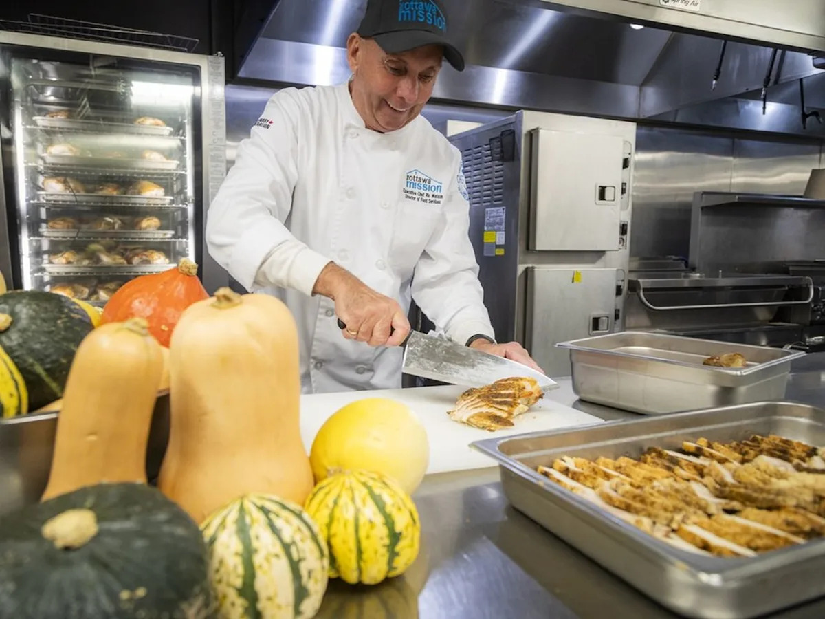 How an Ottawa shelter is preparing to feed 2,500 people and nourish its community this Thanksgiving How an Ottawa shelter is preparing to feed 2,500 people and nourish its community this Thanksgiving