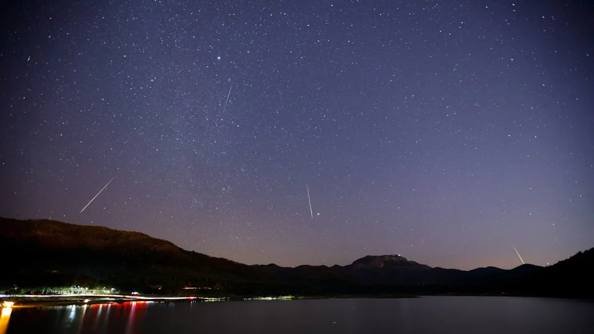 One of the best meteor showers of the year peaks at the worst possible time this week One of the best meteor showers of the year peaks at the worst possible time this week