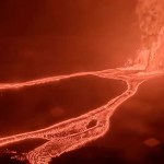 Kilauea displays lava fountains for the 37th time since its eruption began last year Kilauea displays lava fountains for the 37th time since its eruption began last year