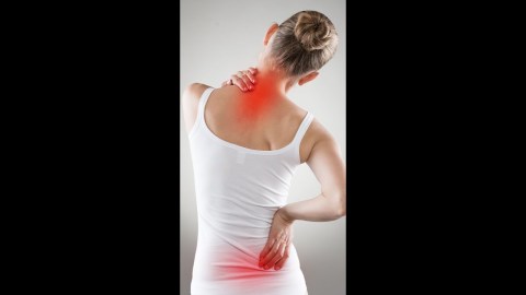 COMBATE el DOLOR ARTICULAR con estos REMEDIOS NATURALES COMBATE el DOLOR ARTICULAR con estos REMEDIOS NATURALES