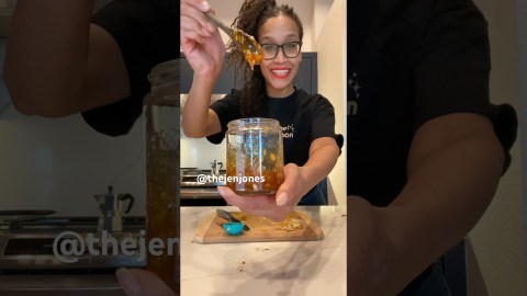 Natural Medicine for cold and flu! Honeybomb! #plantbasedrecipes Natural Medicine for cold and flu! Honeybomb! #plantbasedrecipes