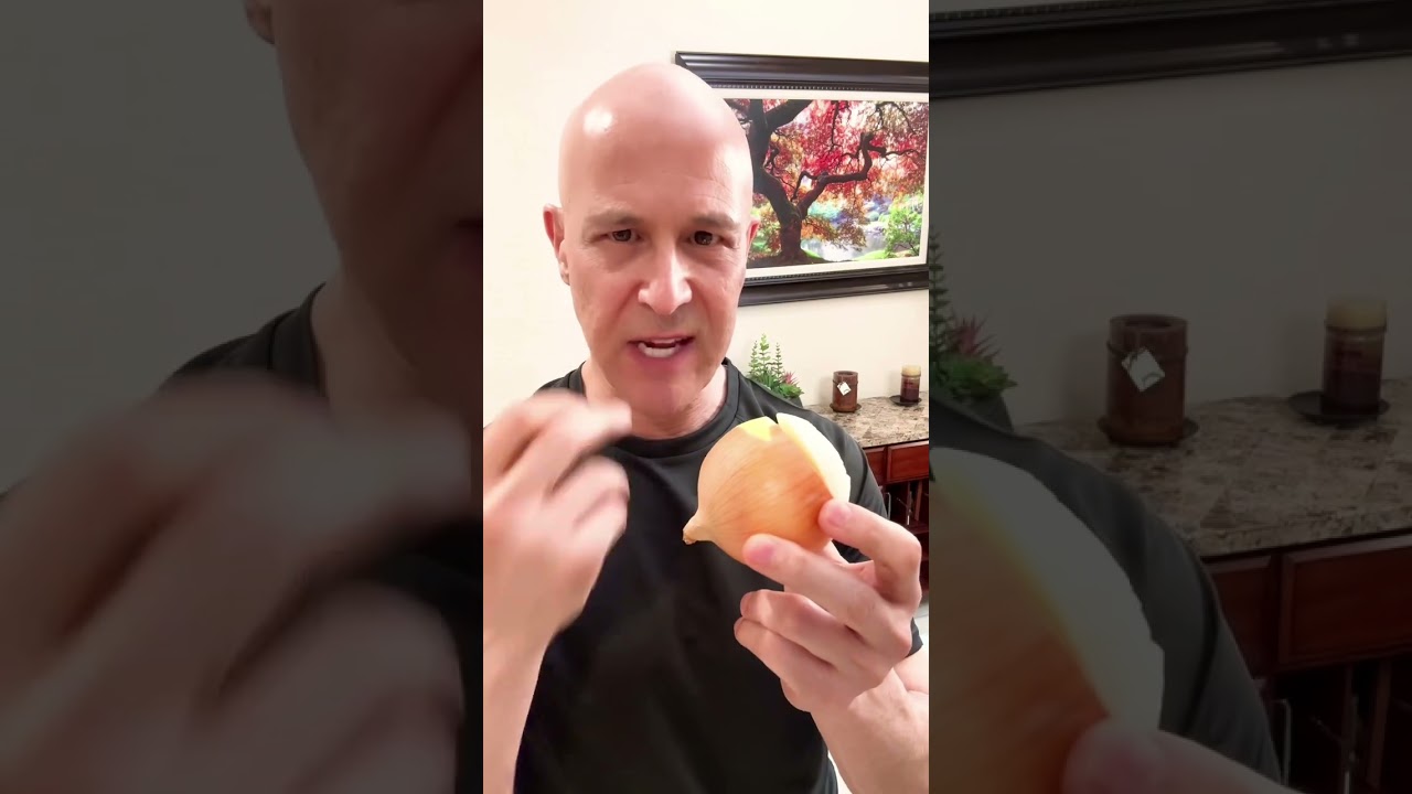 An Onion Knocks Out Sinus Congestion! Dr. Mandell An Onion Knocks Out Sinus Congestion! Dr. Mandell