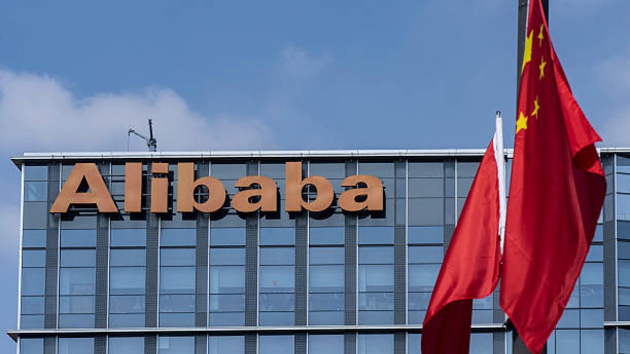US Temporarily Identifies Alibaba and Baidu as Companies Supporting China’s Military
