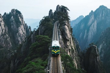 Closest Place to Heaven: Ride the Sky Train to China’s Paradise Closest Place to Heaven: Ride the Sky Train to China’s Paradise