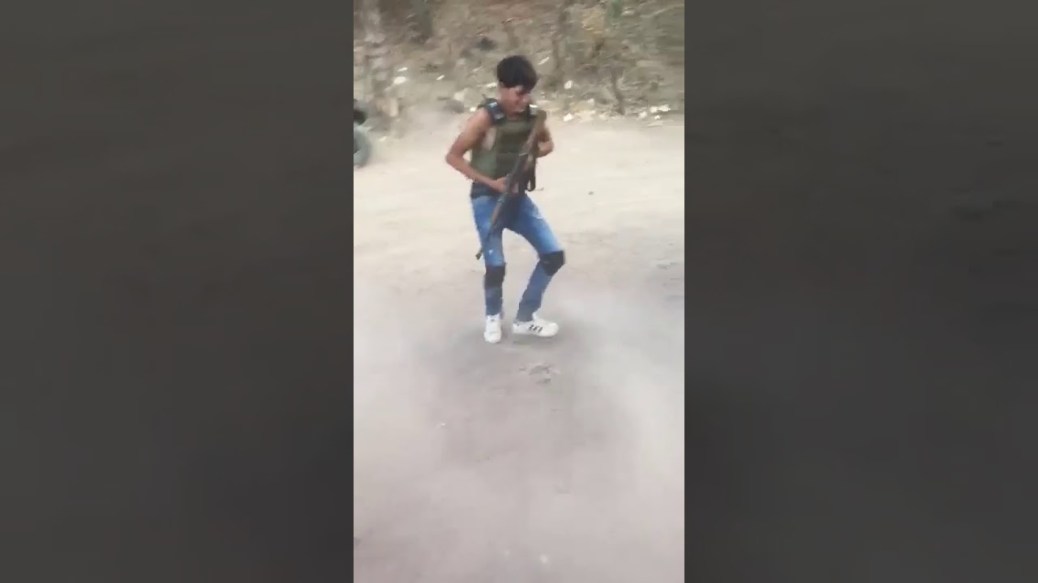 Sicarios bailando de alegría Sicarios bailando de alegría