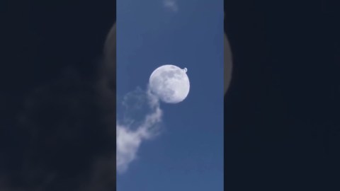 ASTEROIDE IMPACTA LA LUNA | Impactante #shorts #asteroid ASTEROIDE IMPACTA LA LUNA | Impactante #shorts #asteroid