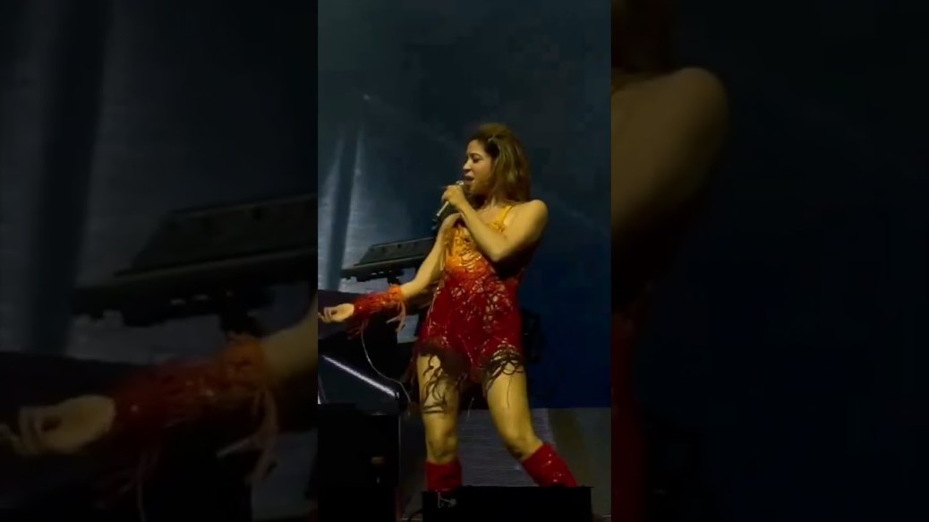 EL VESTIDO DE SHAKIRA con el que NO DEJO NADA A LA IMAGINACIÓN EL VESTIDO DE SHAKIRA con el que NO DEJO NADA A LA IMAGINACIÓN