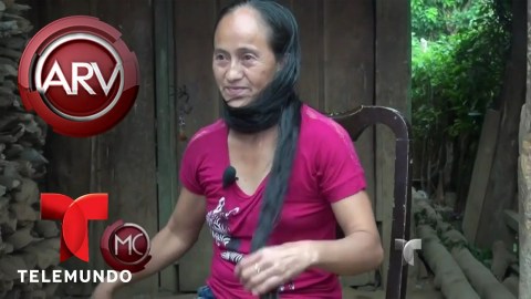 Esta mujer tiene el cabello más largo de El Salvador | Al Rojo Vivo | Telemundo Esta mujer tiene el cabello más largo de El Salvador | Al Rojo Vivo | Telemundo