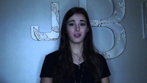 The Impact of Social Media on Young Women The Impact of Social Media on Young Women