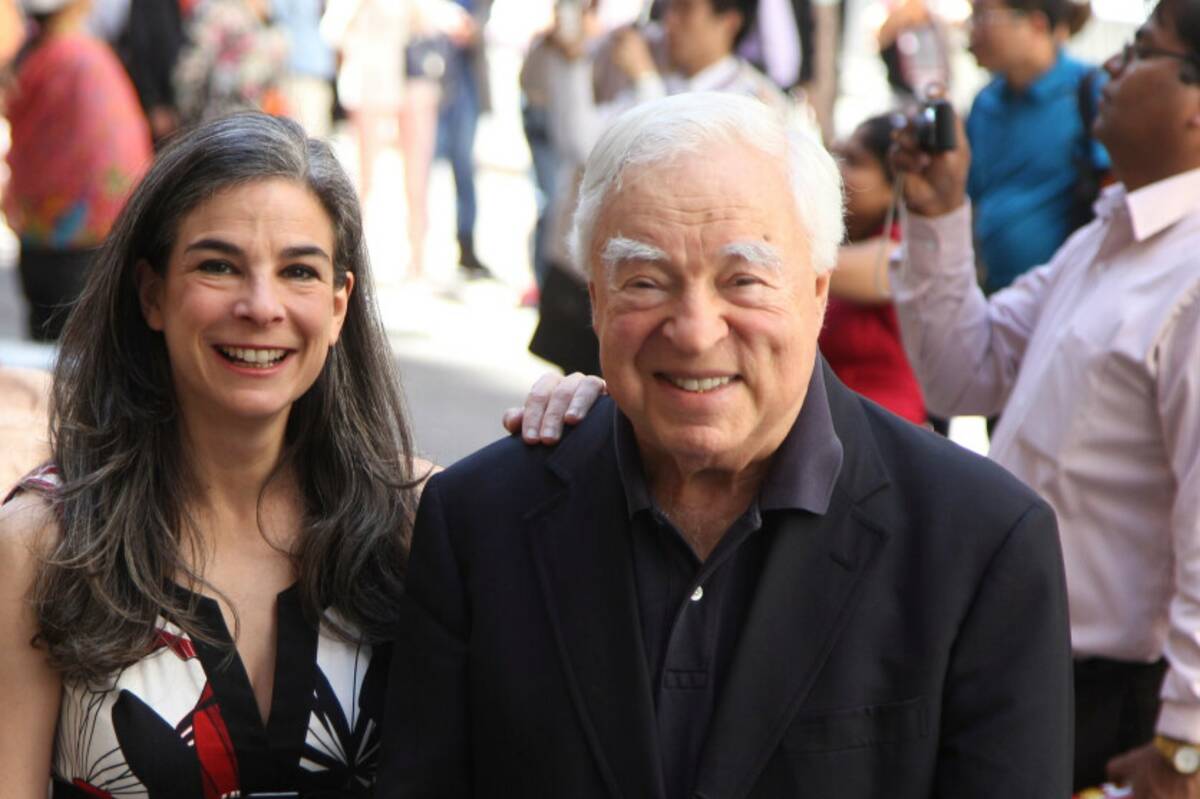 Arthur Frommer, travel guide pioneer, dies at 95 | Nation and World Arthur Frommer, travel guide pioneer, dies at 95 | Nation and World