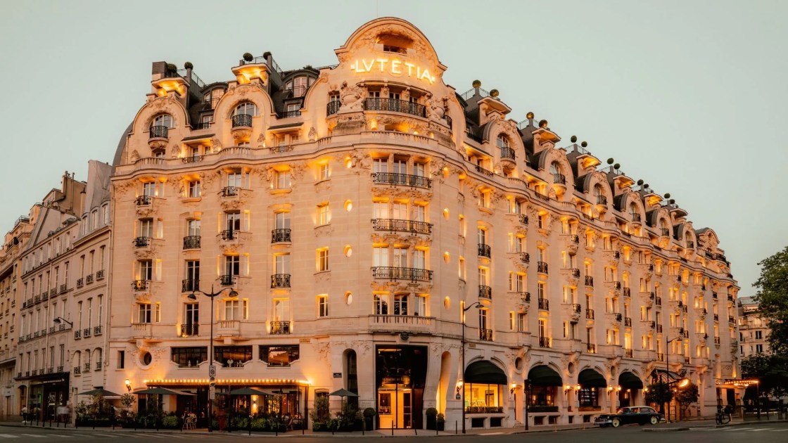 One Of Paris’ Chicest Hotels One Of Paris’ Chicest Hotels
