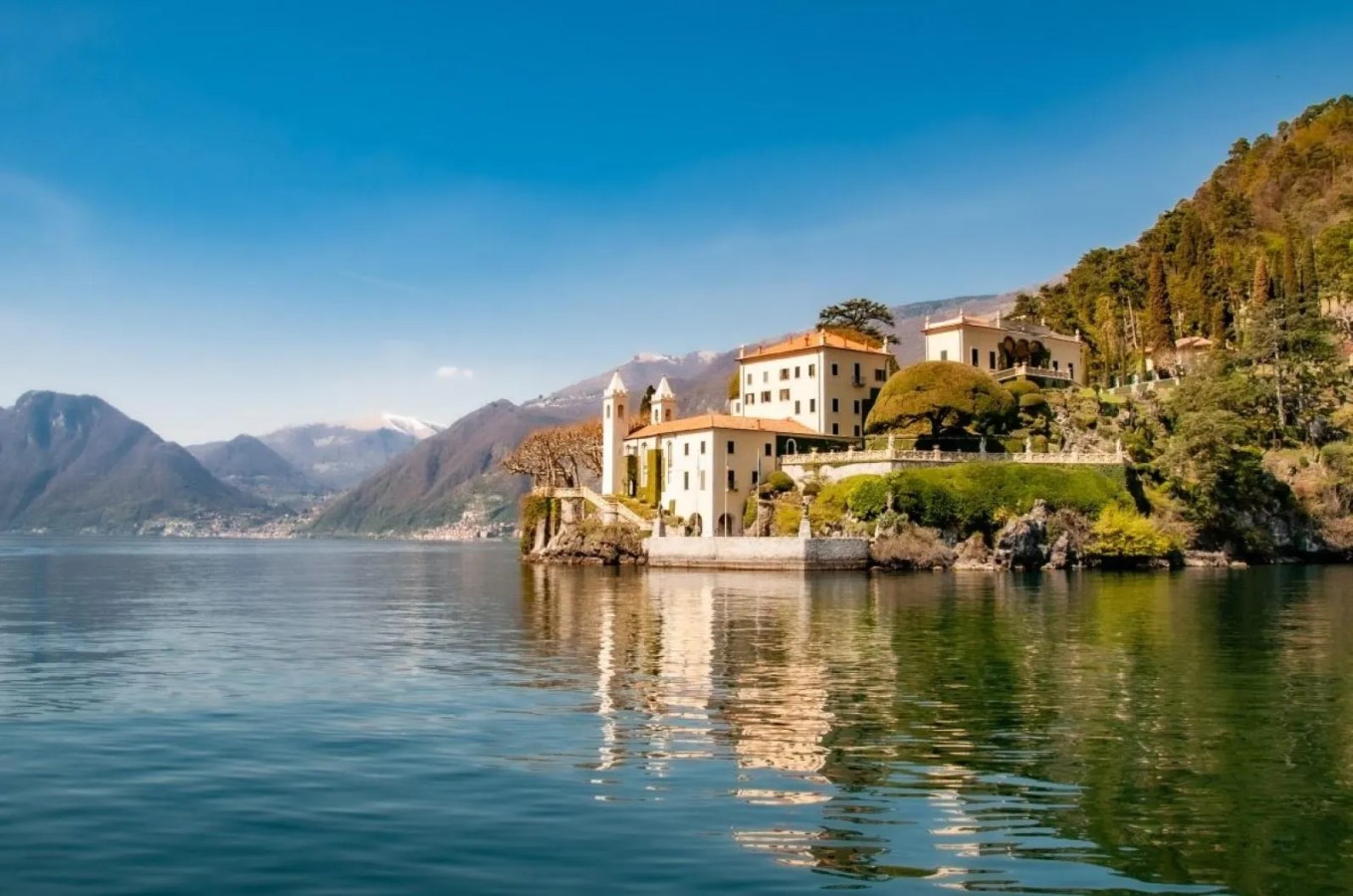 Historic Palazzos, Waterfront Retreats And More Historic Palazzos, Waterfront Retreats And More