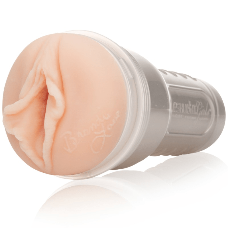 FLESHLIGHT GIRLS – BRANDI AIME LE VAGIN