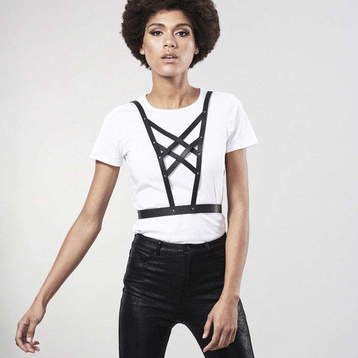 BIJOUX – INDISCRETS MAZE HARNAIS CROISÉ AVEC COLLIER NOIR