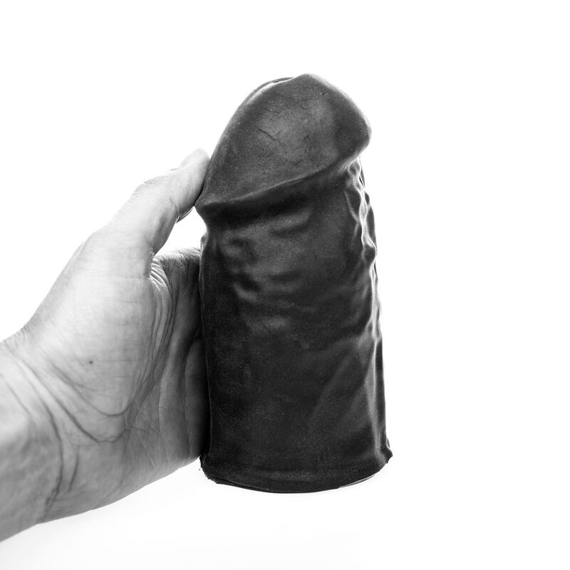 ALL BLACK – MASTUBADEUR E-BOY