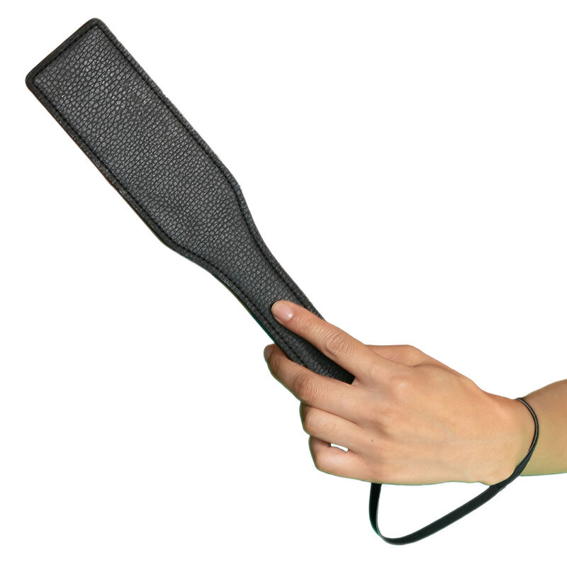 CALEXOTICS – NOCTURNAL PADDLE EN CUIR NOIR