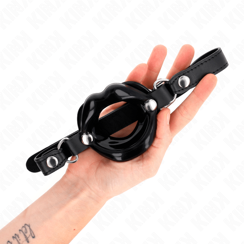 KINK – BÂTON LIP 8 CM AVEC SANGLE EN CUIR NOIR 63 x 2 CM AJUSTABLE 39-58 CM