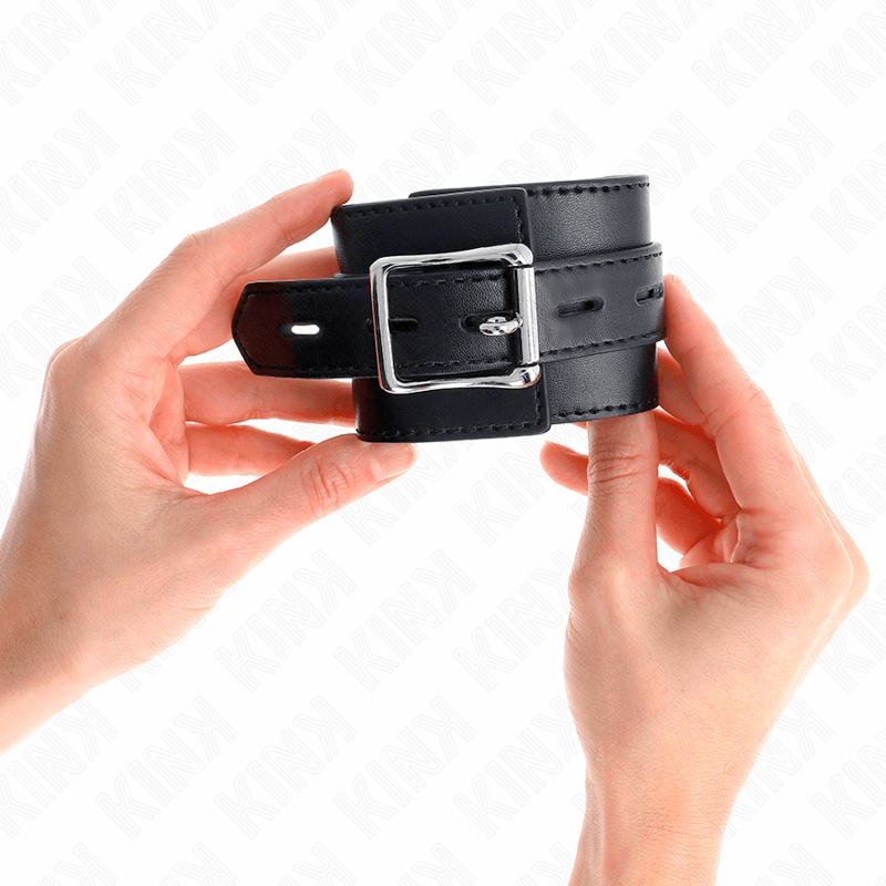 KINK – APPUI-POIGNETS NOIR AVEC CEINTURE NOIRE RÉGLABLE 17-28 CM X 6 CM