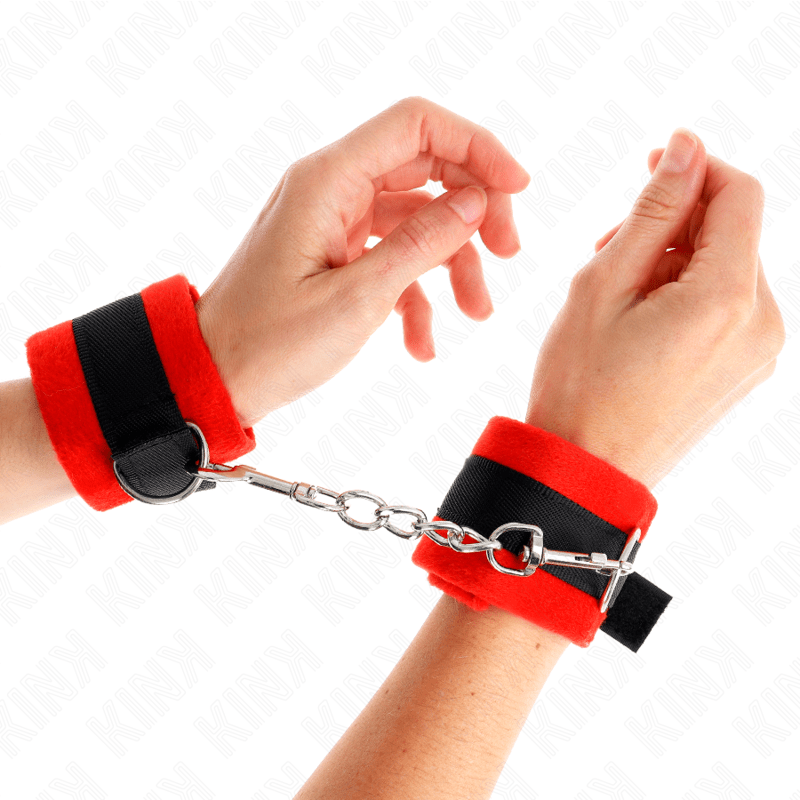 KINK – MANCHETTES DÉBUTANT EN FOURRURE NOIR-ROUGE 30 X 7 CM