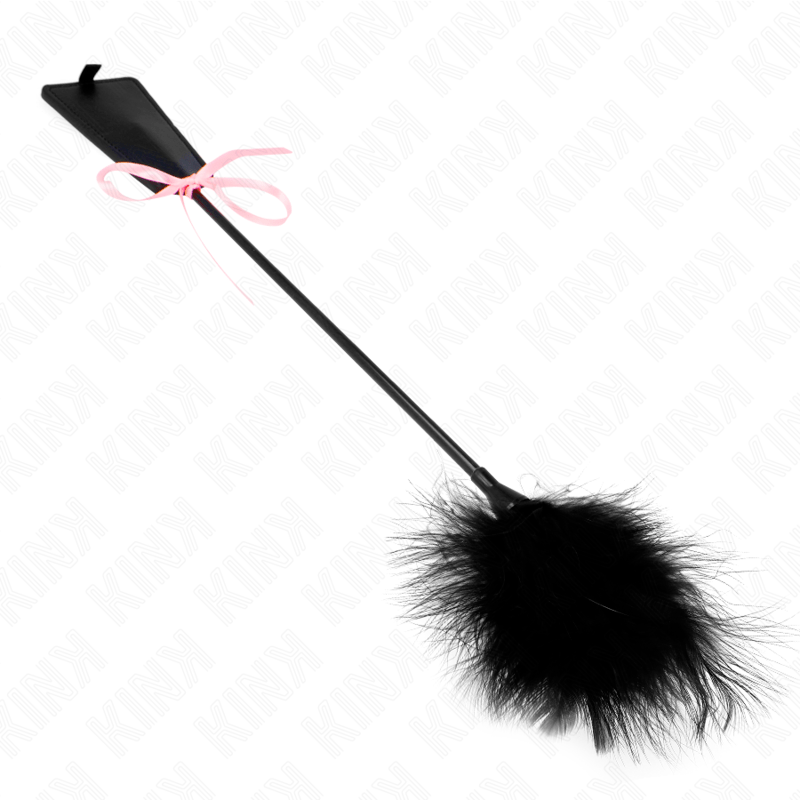 KINK – PLUMES CHACOUILLÉES AVEC NOEUD DE RUBAN ROSE 49 CM