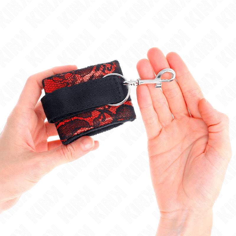 KINK – ATTENTES-POIGNETS COURTES EN DENTELLE DE VELOURS ET RELIURE EN NYLON ROUGE / NOIR 23 X 6,5 CM