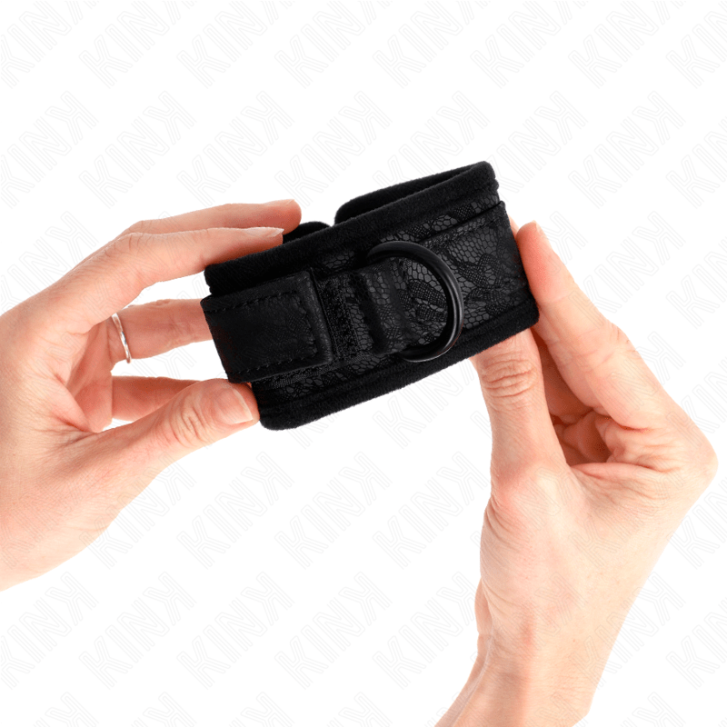 KINK – POIGNETS RECOUVERTS DE DENTELLE FONCÉE NÉOPRÈNE AJUSTABLE NOIR 20-29 CM X 5 CM