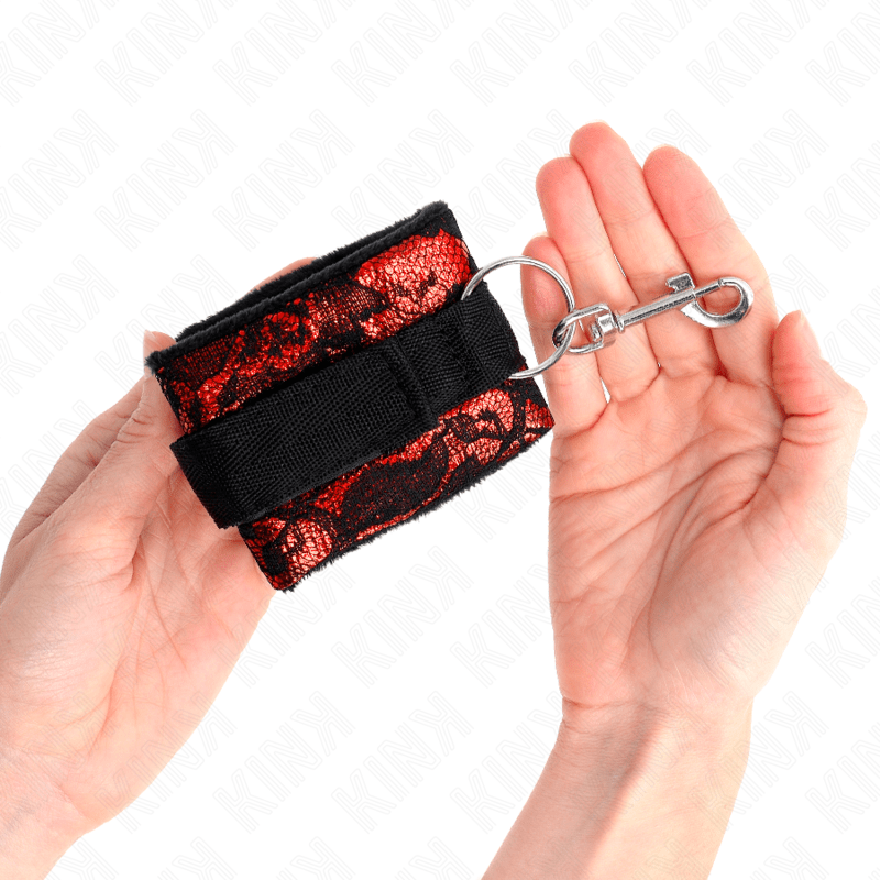 KINK – RETENUES POIGNETS SCANDAL ROUGE-NOIR