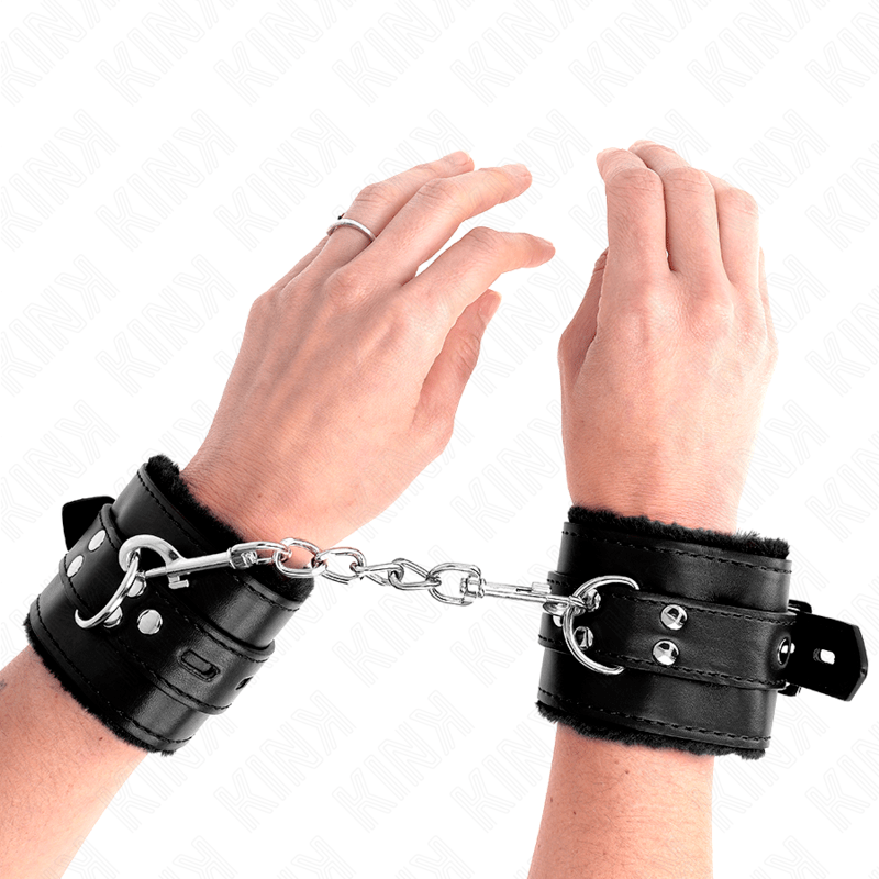 KINK – APPUI-POIGNETS DOUBLÉS DE FOURRURE AVEC TROUS CARRÉS NOIR ET CEINTURE NOIRE RÉGLABLE 17-29 CM X 6 CM