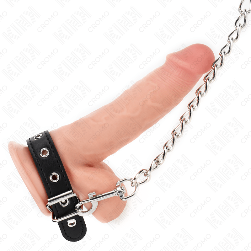 KINK – ANNEAU PÉNIS EN CUIR AVEC SANGLE 21,5 X 2 CM ET CHAÎNE EN MÉTAL 60 CM
