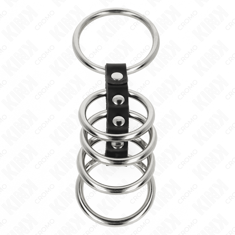 KINK – 5 ANNEAUX PÉNIS DE 3,7 CM À 5 CM EN MÉTAL RELIES PAR DU CUIR