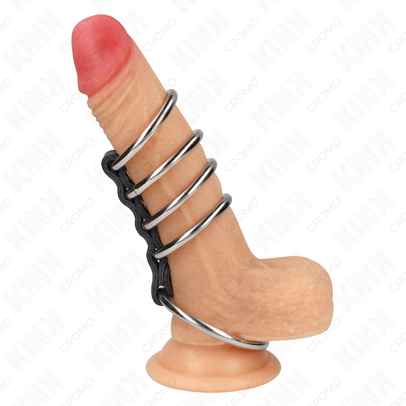 KINK – 5 ANNEAUX PÉNIS DE 3,7 CM À 5 CM EN MÉTAL RELIES PAR DU CUIR