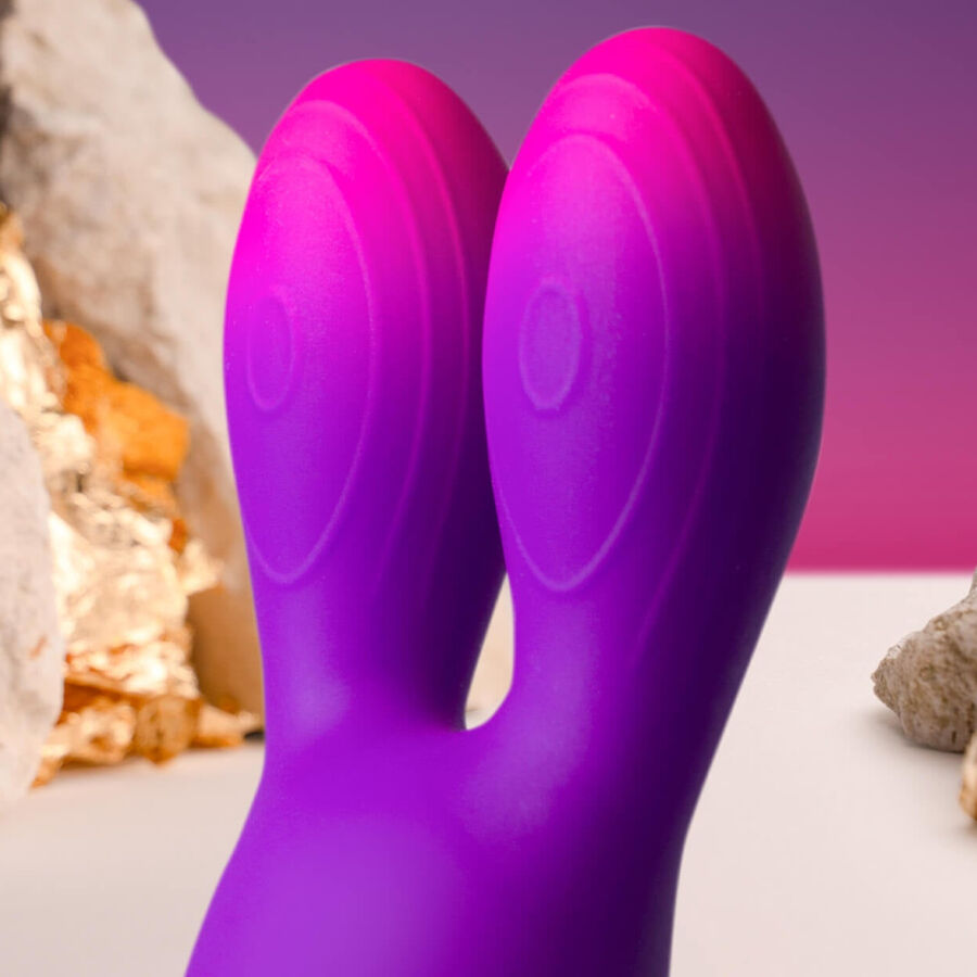 ROCKS-OFF – GLO-GIRL BUNNY VIBRATEUR FLEXIBLE VIOLET
