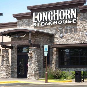 Darden Restaurants、CarMax、Micron Technology など Darden Restaurants、CarMax、Micron Technology など