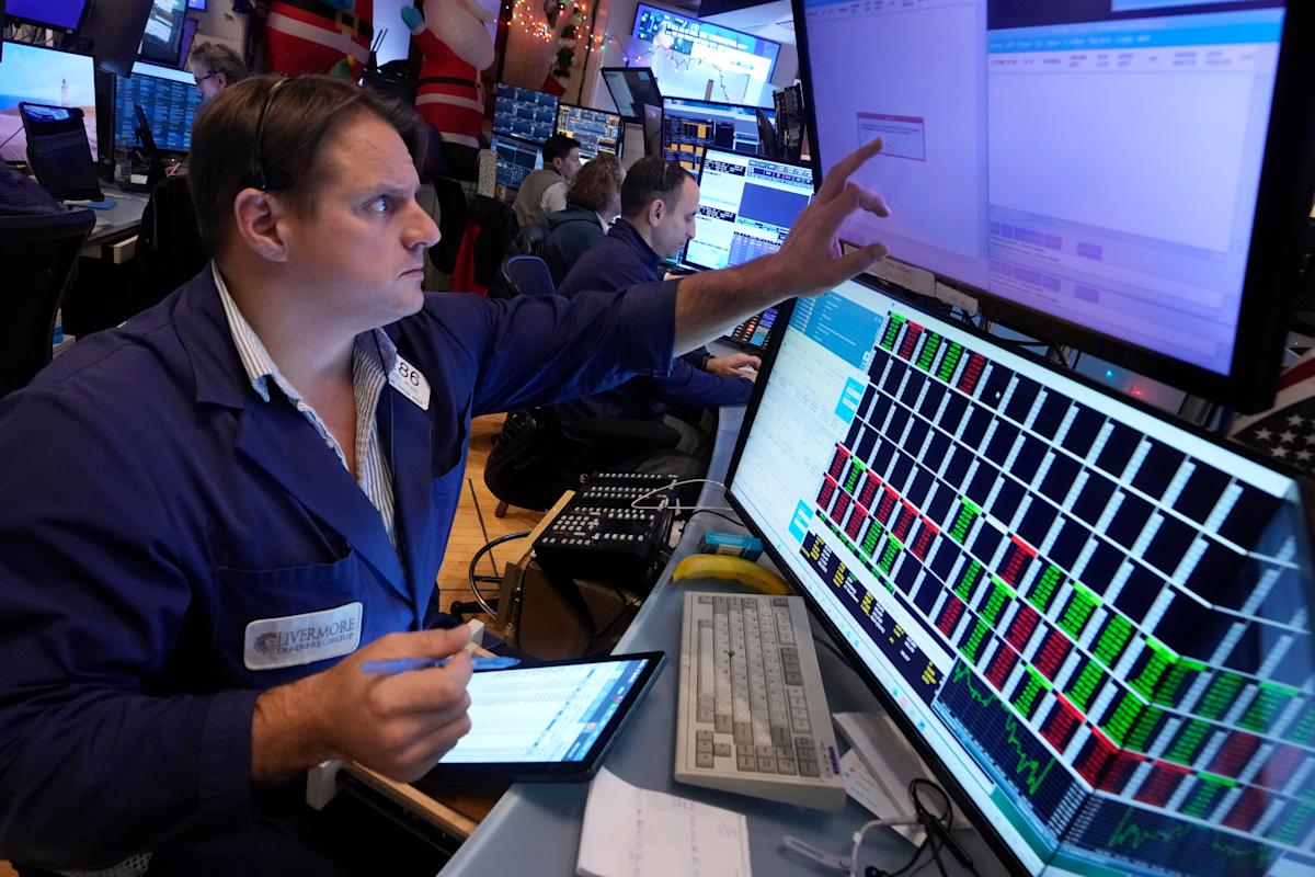 S&P500、ナスダック、ダウは下落、2024年最終取引週開始へ S&P500、ナスダック、ダウは下落、2024年最終取引週開始へ