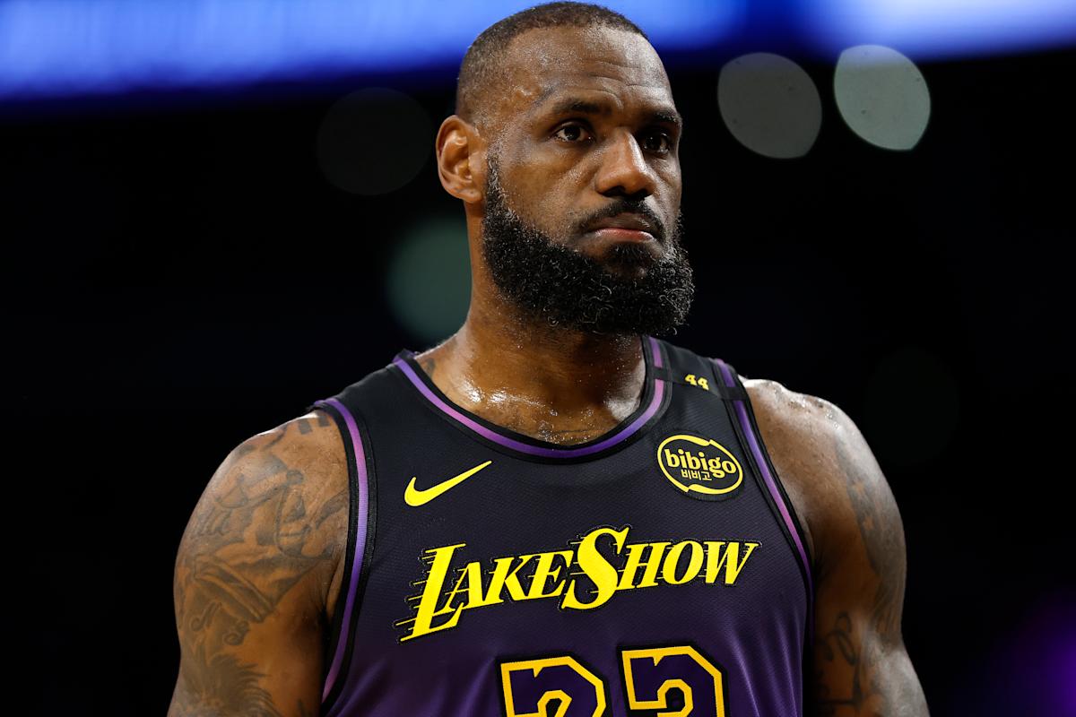 ファンタジーバスケットボールの雰囲気チェック:レブロンは調理されていますか? ファンタジーバスケットボールの雰囲気チェック:レブロンは調理されていますか?