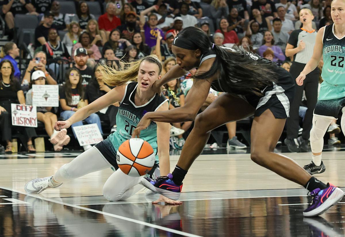 WNBAプレーオフ:エースがスイープ対リバティ戦を第3戦大敗で回避 WNBAプレーオフ:エースがスイープ対リバティ戦を第3戦大敗で回避