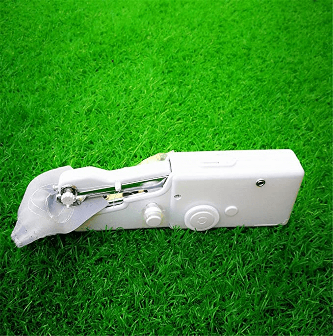 MAQUINA DE COSER PORTATIL