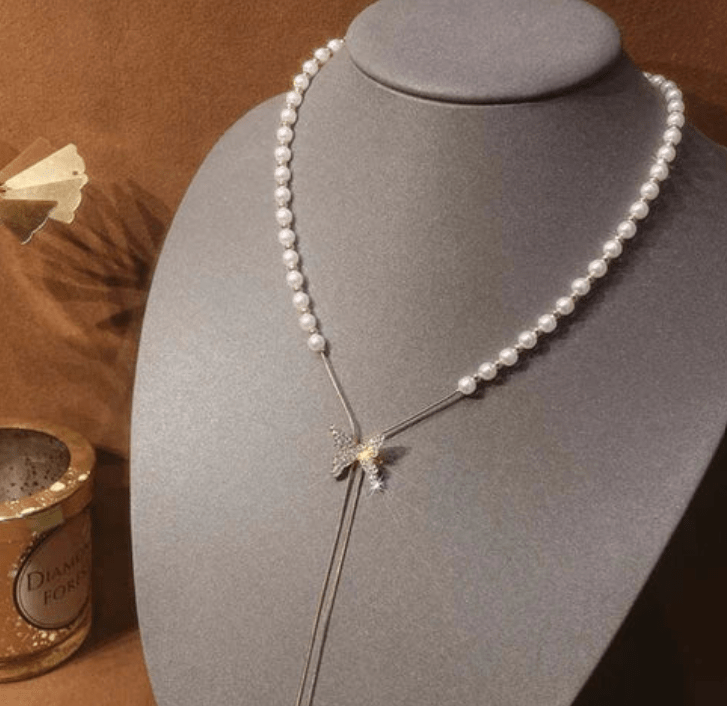 Lindo Collar Mariposa