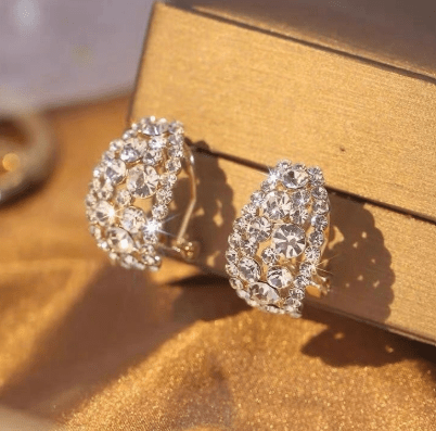 Pendientes elegantes de Cristales