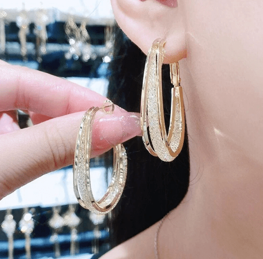 Pendientes ovalados de moda