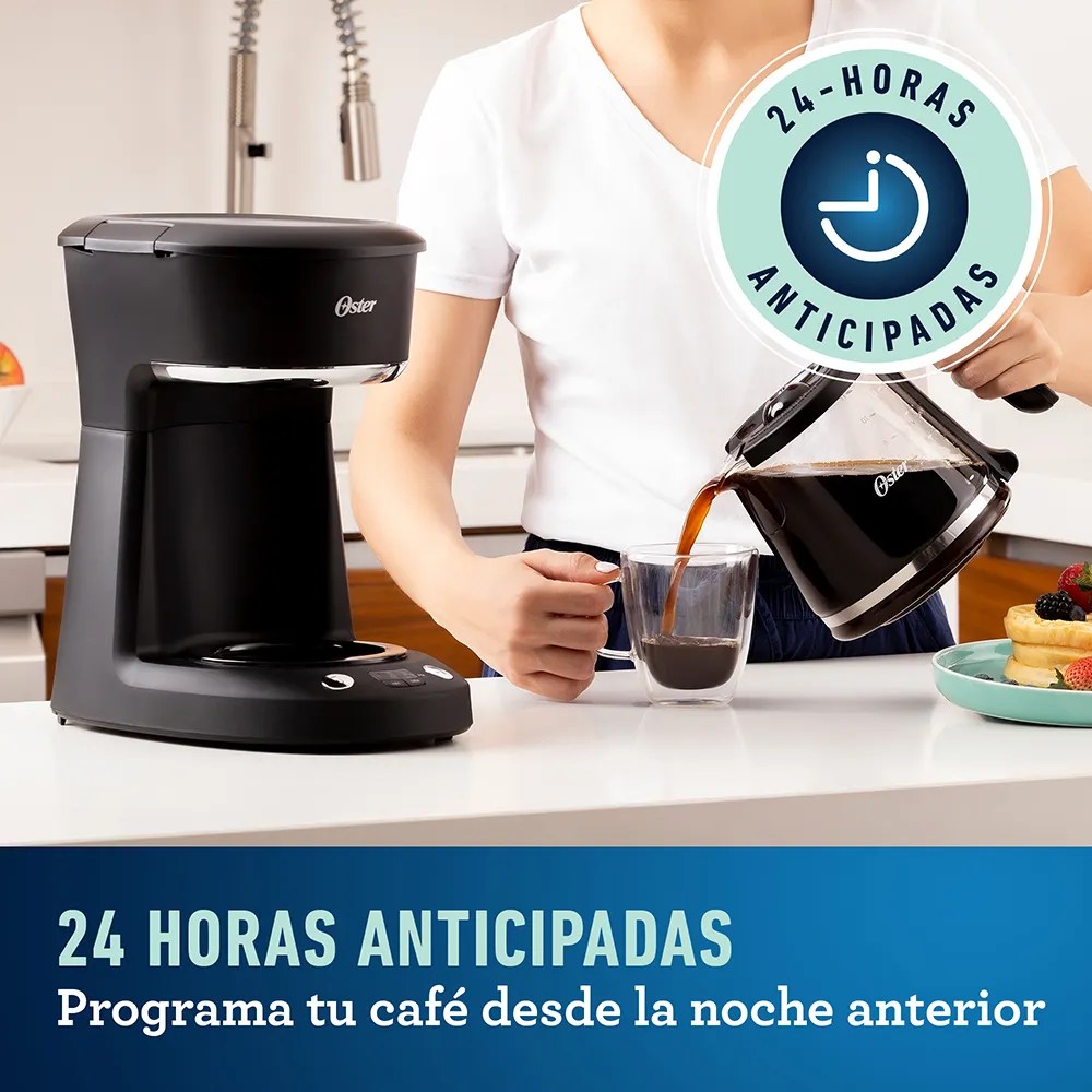 Cafetera programable Oster® de 12 tazas
