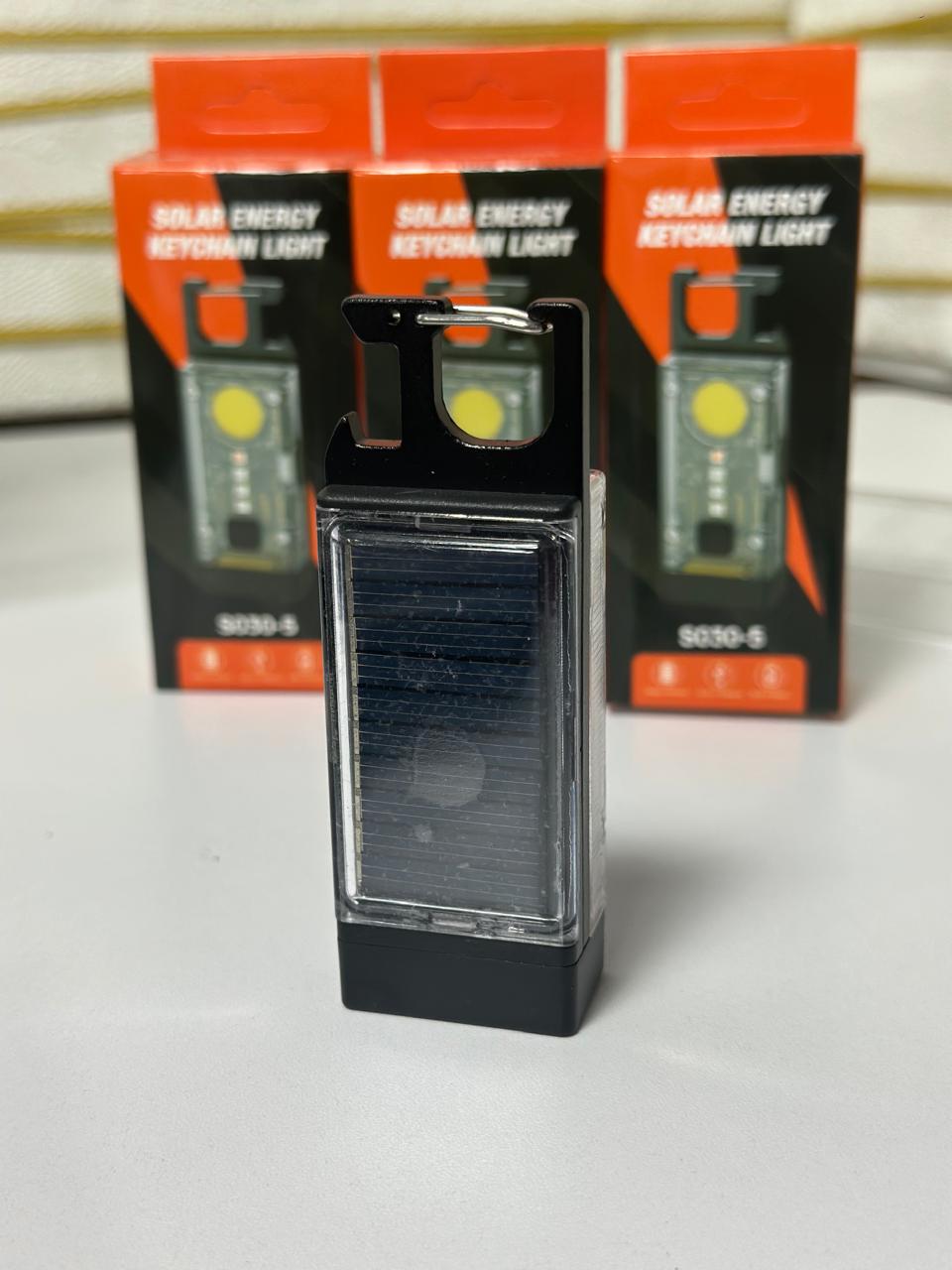 Llavero con Luz Led Panel Solar