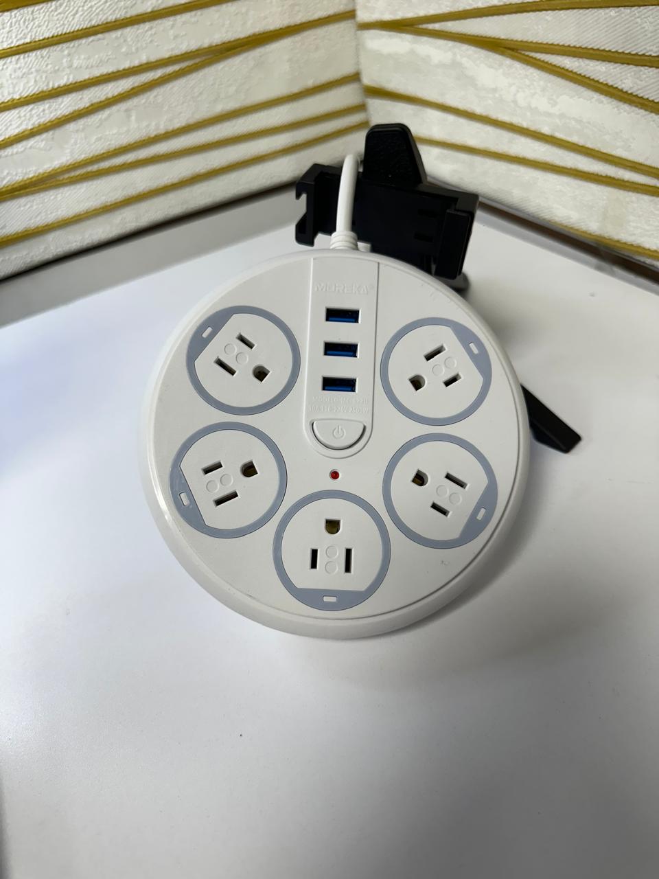 TOMA CORRIENTE 5 ENTRADAS + 3 USB MOREKA