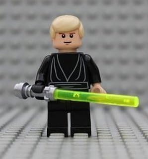 LEGO Minifigura de duelo final de Star Wars – Luke Skywalker con mano negra y sable de luz (75093)