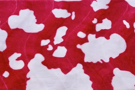 Tela de velboa ultra suave con estampado de vaca de pelo corto, 58 pulgadas, vendido por The Continuous YardIdeal para mantas, sudaderas, juguetes,