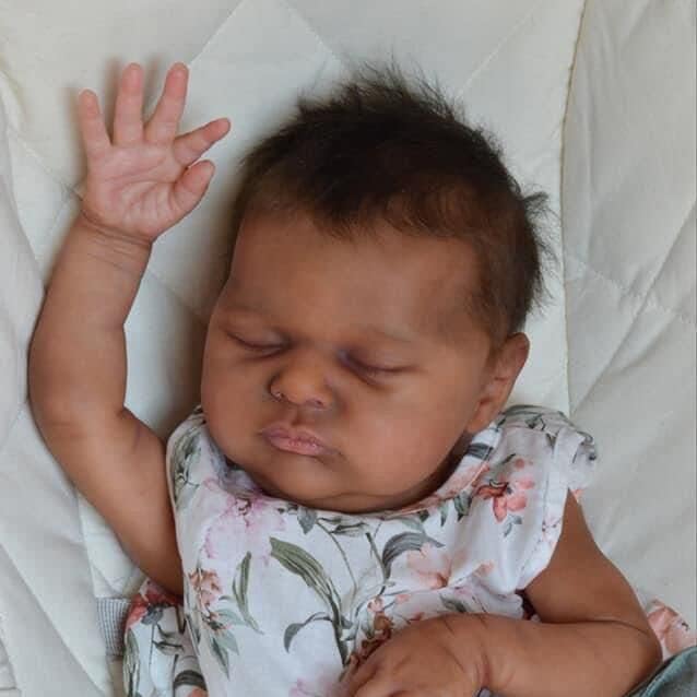 Angelbaby Muñecas de bebé Reborn negras realistas, muñeca de bebé recién nacida realista de 18 pulgadas, muñeca afroamericana durmiente con aspecto