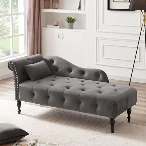 Chaise Lounge – Silla de terciopelo para interiores con almohada, con botones copetudos, brazo derecho, con ribete de cabeza de clavos y patas