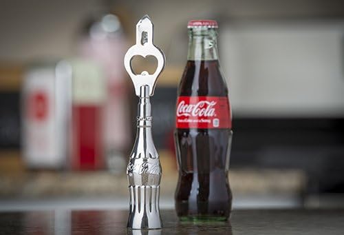 TableCraft Coca-Cola – Abridor de botellas cromado con mango de botella de contorno