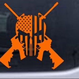 Punisher – Calcomanía para ventana de portátil con la bandera estadounidense con diseño de armas AR15, color naranja, 10 x 9.8 pulgadas Punisher – Calcomanía para ventana de portátil con la bandera estadounidense con diseño de armas AR15, color naranja, 10 x 9.8 pulgadas